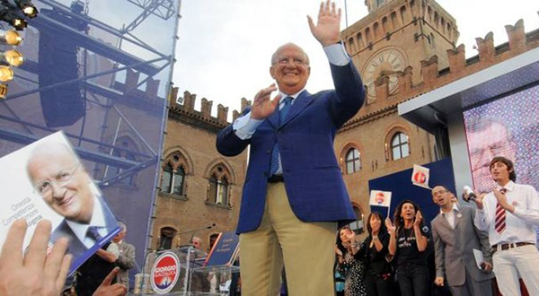 Foto Di Guazzaloca Nel Centro Di Bologna