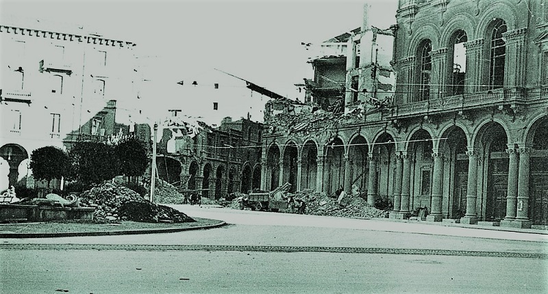 Piazza Umberto I, anni 40