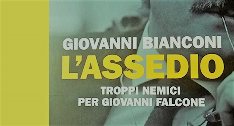 Libro-L'assedio