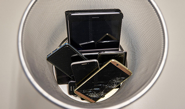 Rfiuti Elettronici Nel Cestino