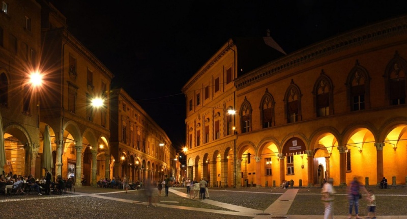 Notturna Bologna