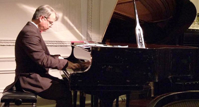 Antonio Ciacca al pianoforte