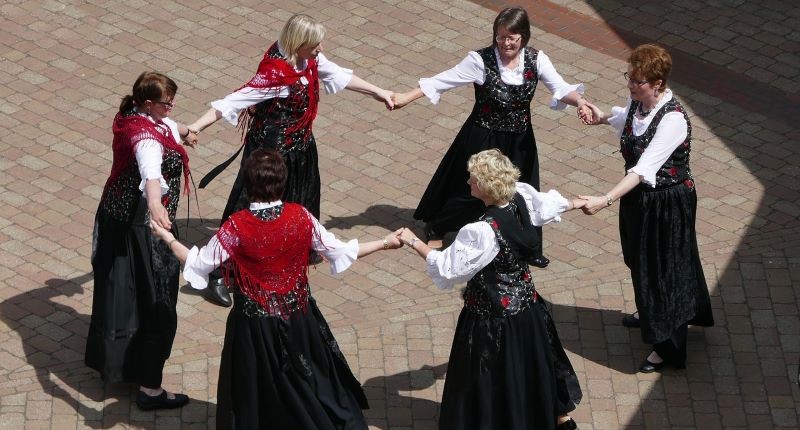 Danzatrici
