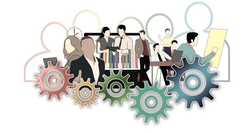 Donne e uomini al lavoro 